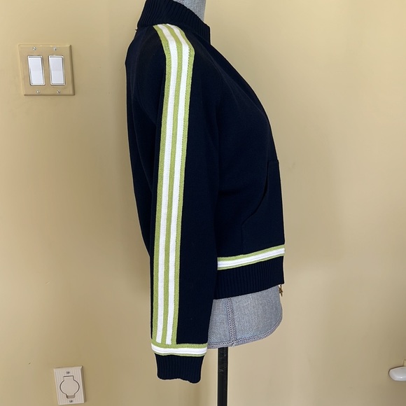 St. John Sport Jacket - Picture 4 of 15